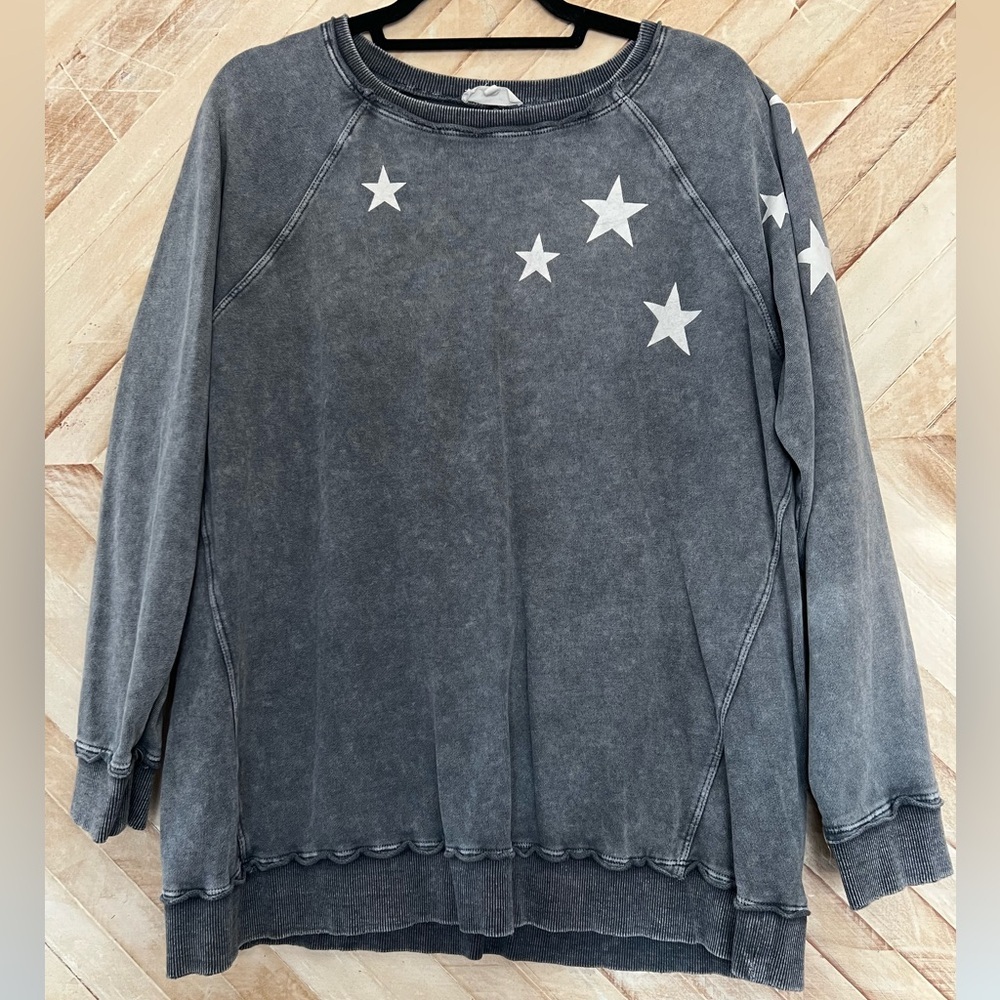 Gray Star Sweatshirt